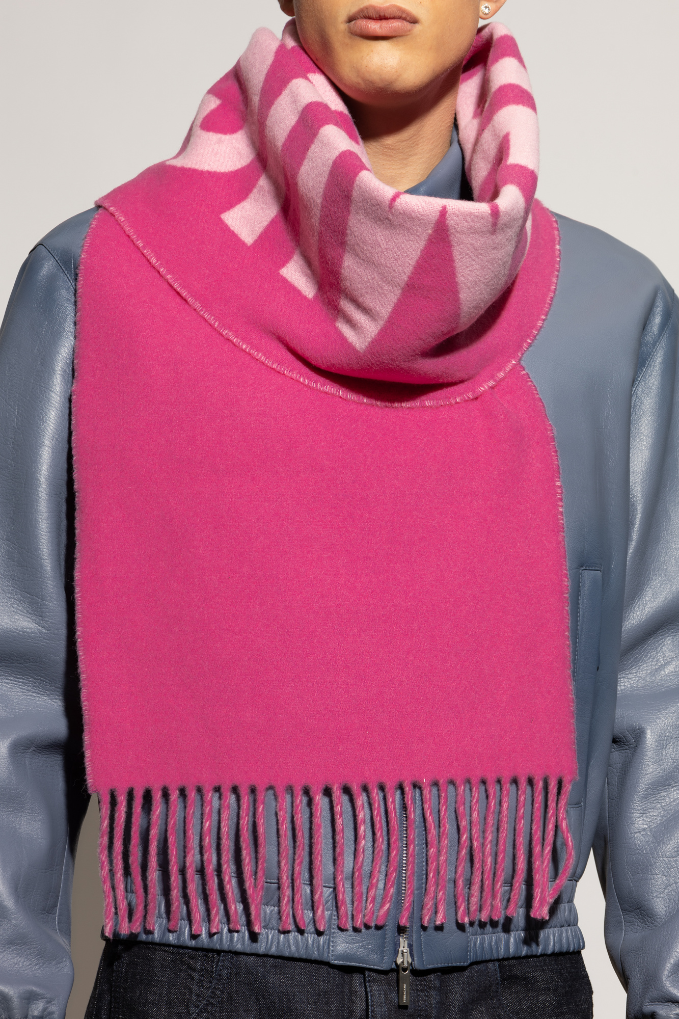 Pink Wool scarf with logo Jacquemus - Vitkac AS